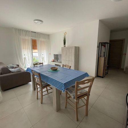 Appartamenti Nonna Rosa Taglio Di Po Bagian luar foto