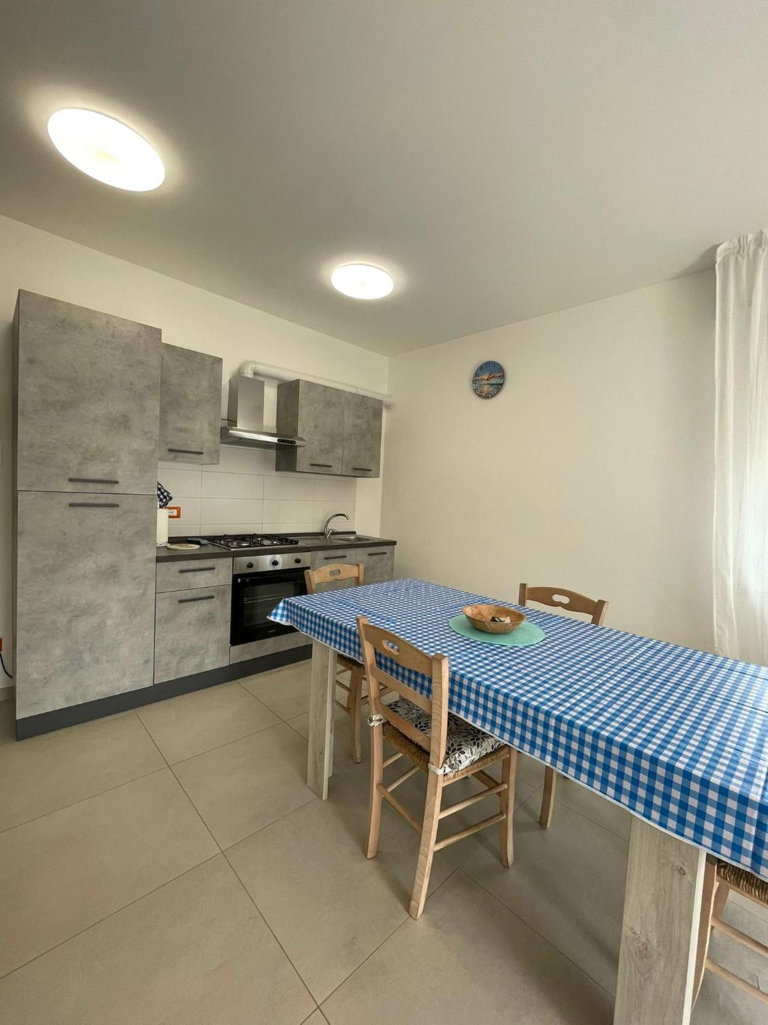 Appartamenti Nonna Rosa Taglio Di Po Bagian luar foto